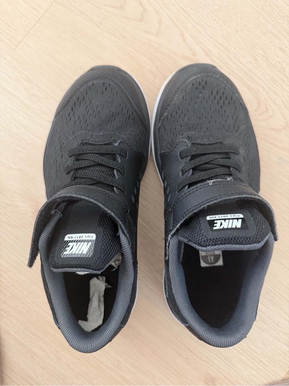 Nike Black Mesh Athletic Sneakers with White Sole worn once